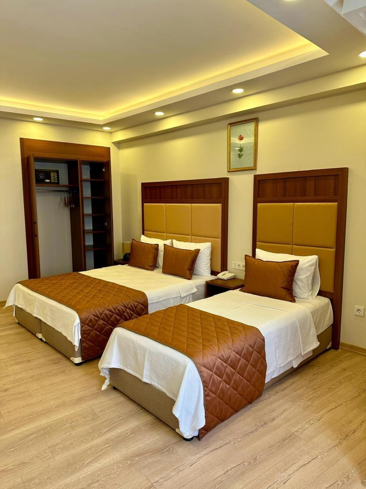 Hotel Keeper Istanbul