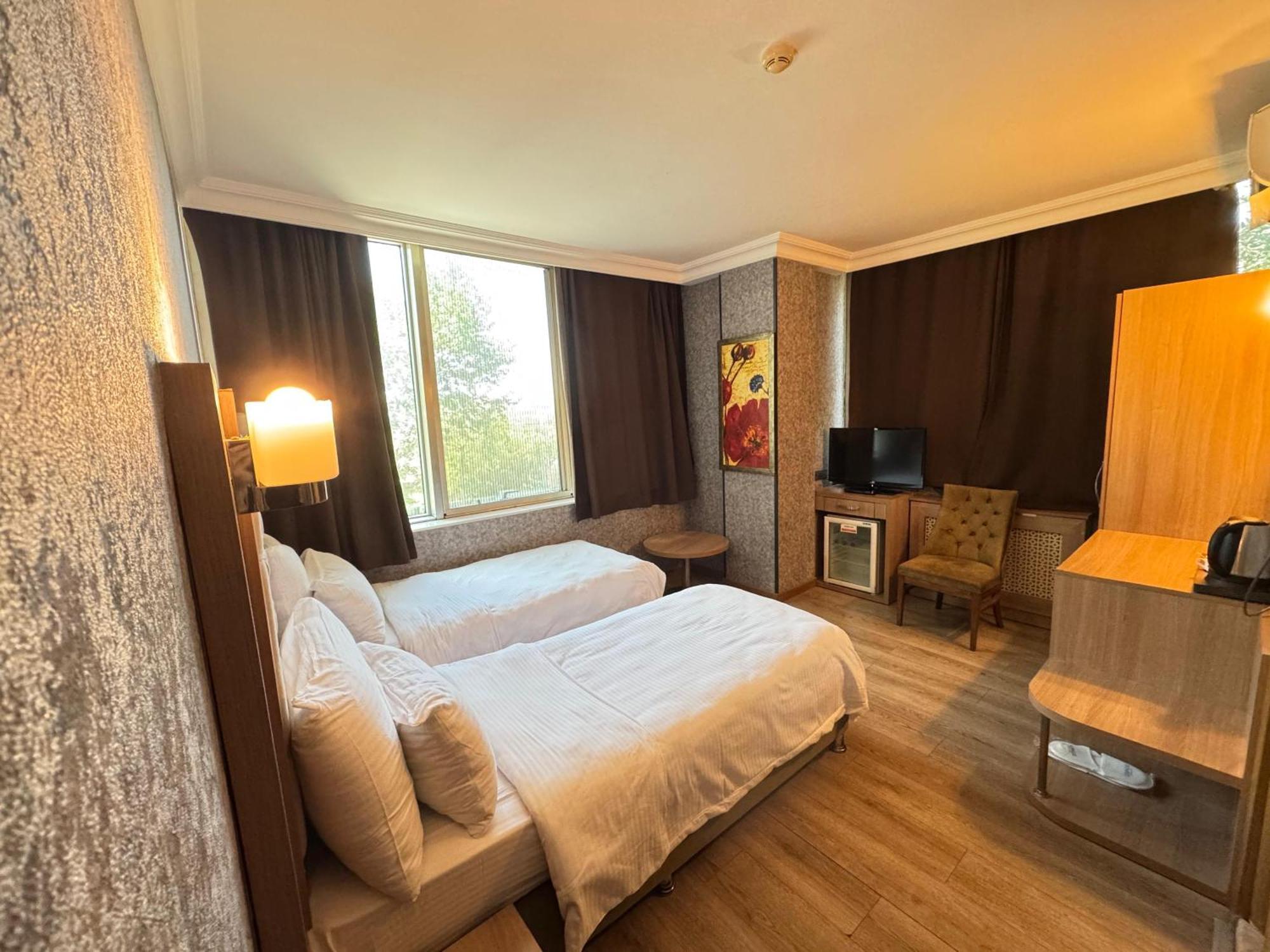 Lounge Hotel
