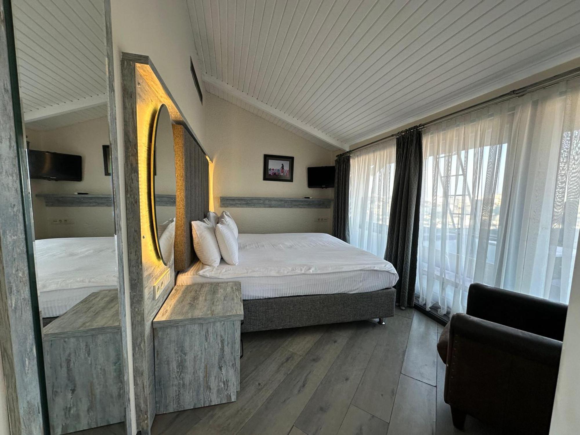 Faros Taksim-special Category Hotel 4*