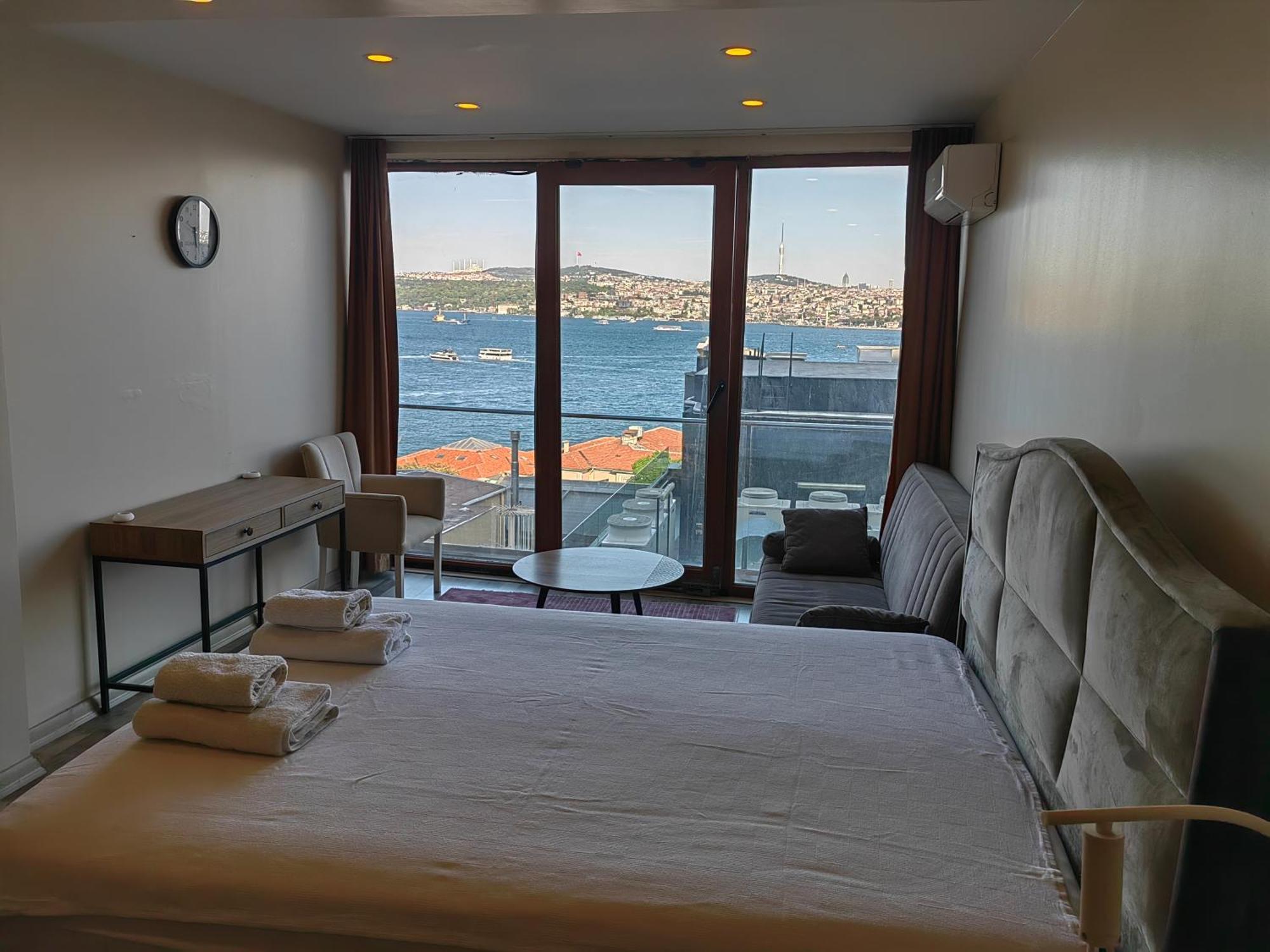 Bosphorus Menekshe Rezidances *