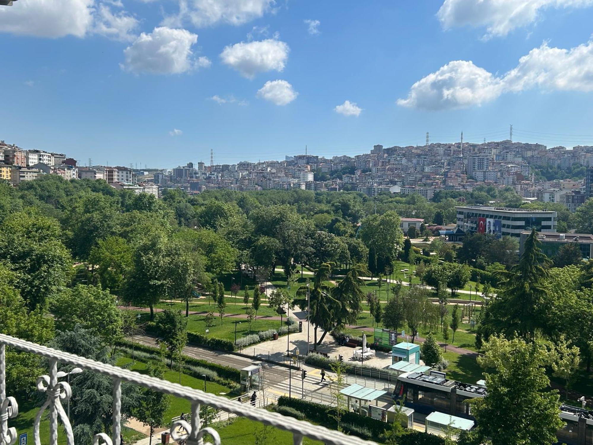 Eyuepsultan Abs *