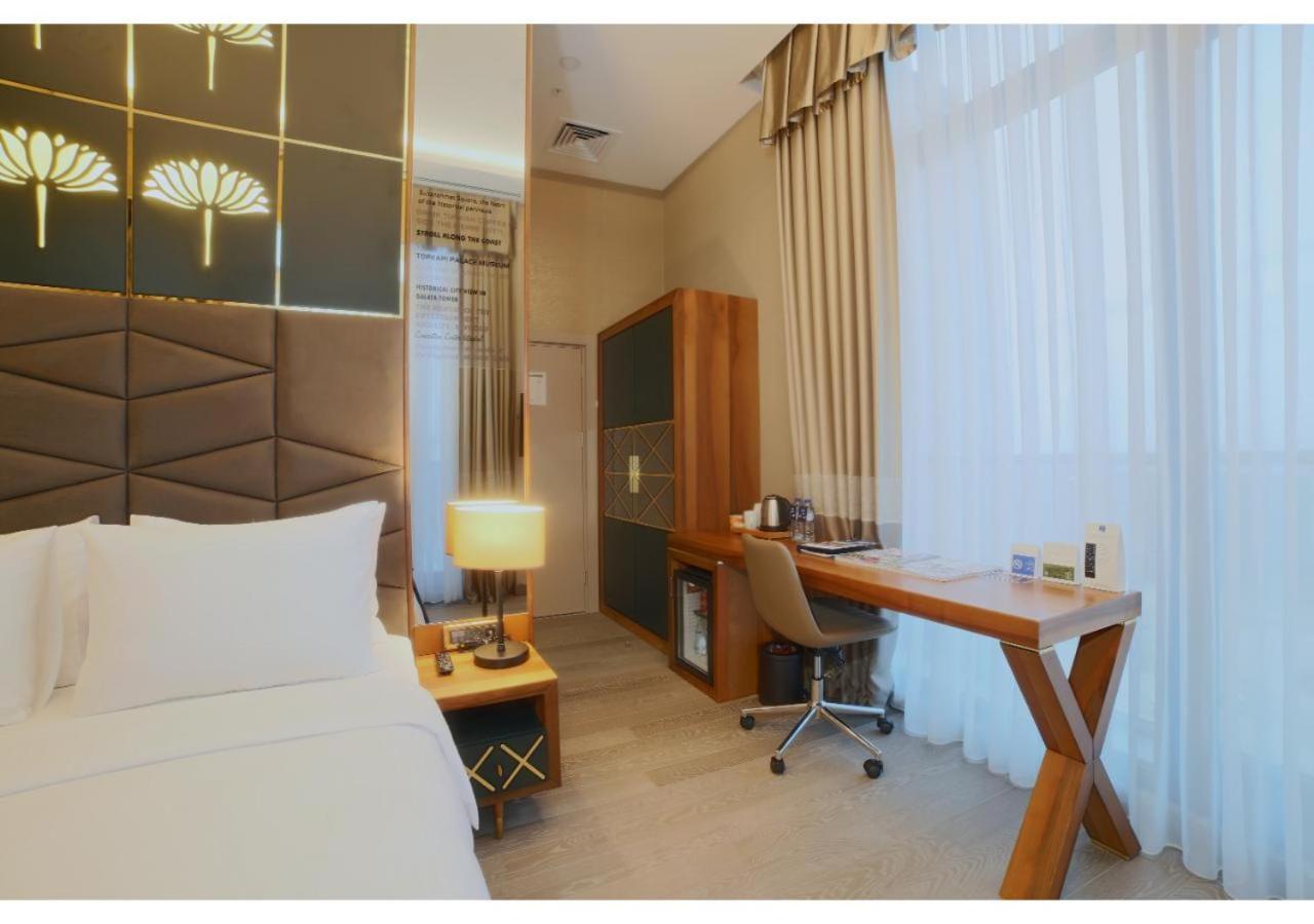 Hotel Tryp By Wyndham Topkapi 4*