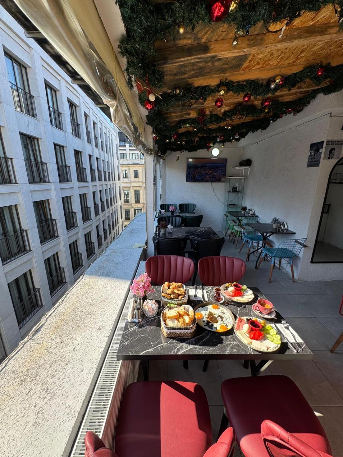 The Balo Pera Hotel 3*