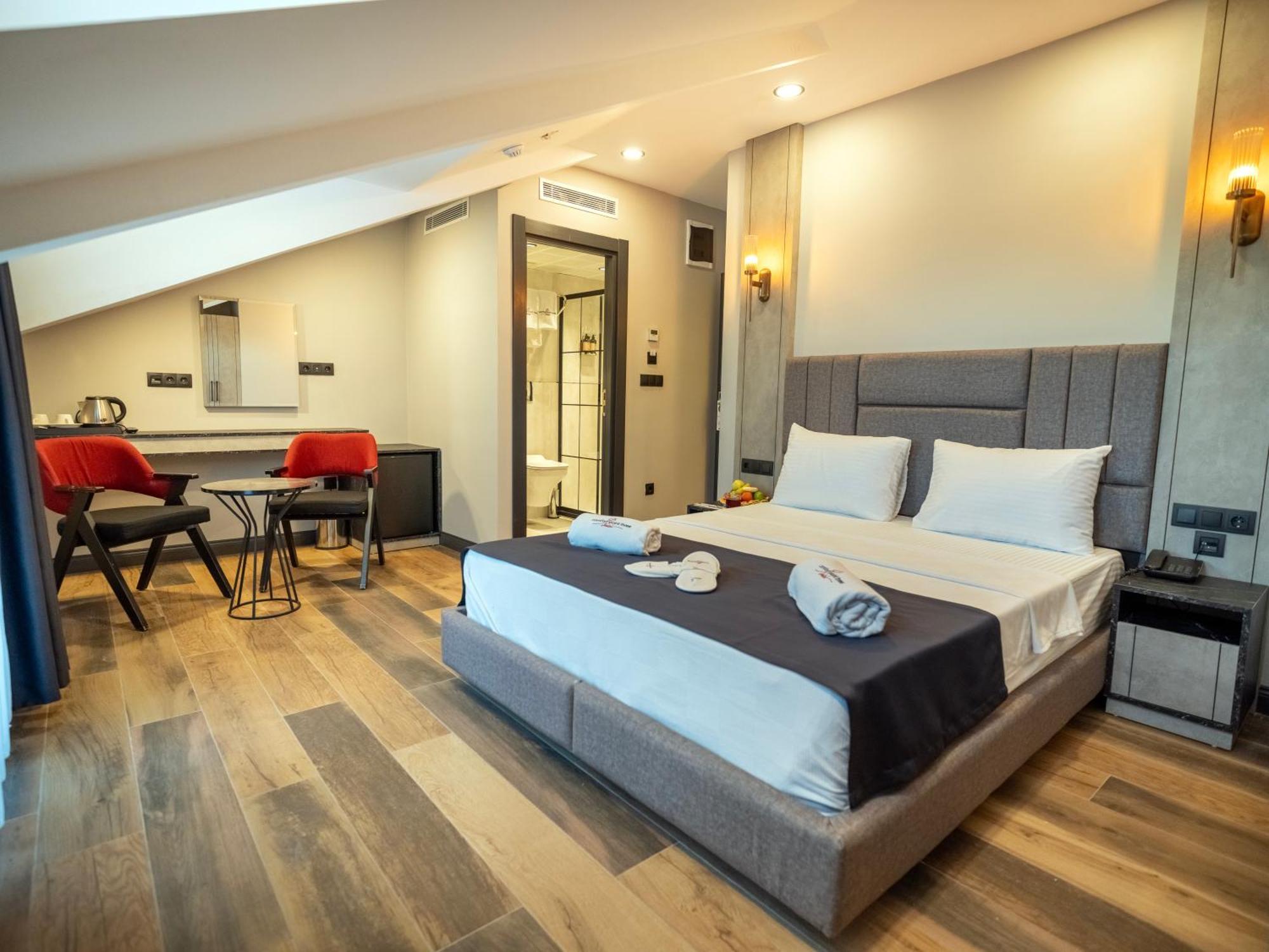Comfort Point Three
