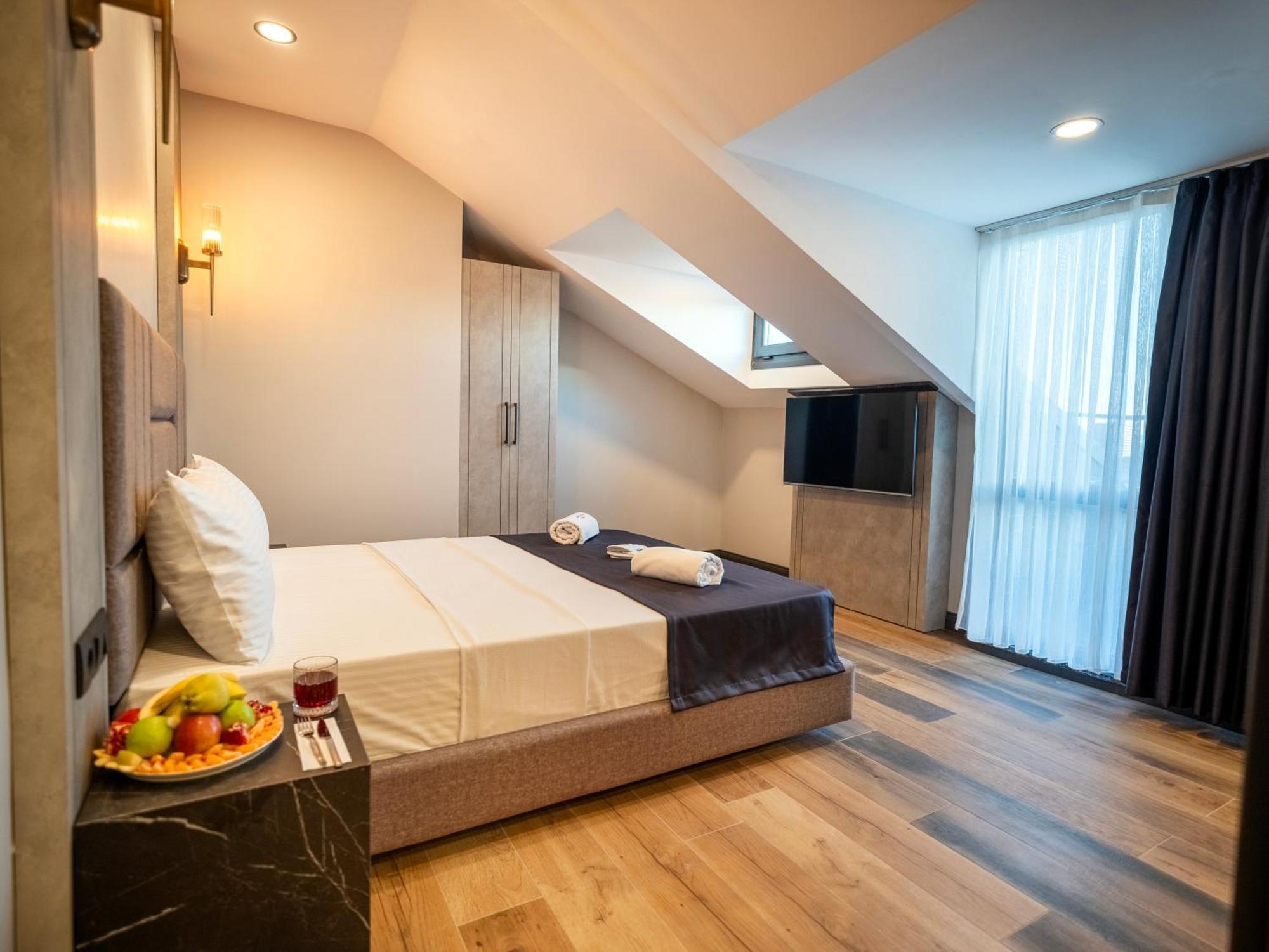 Hotel Comfort Point Three