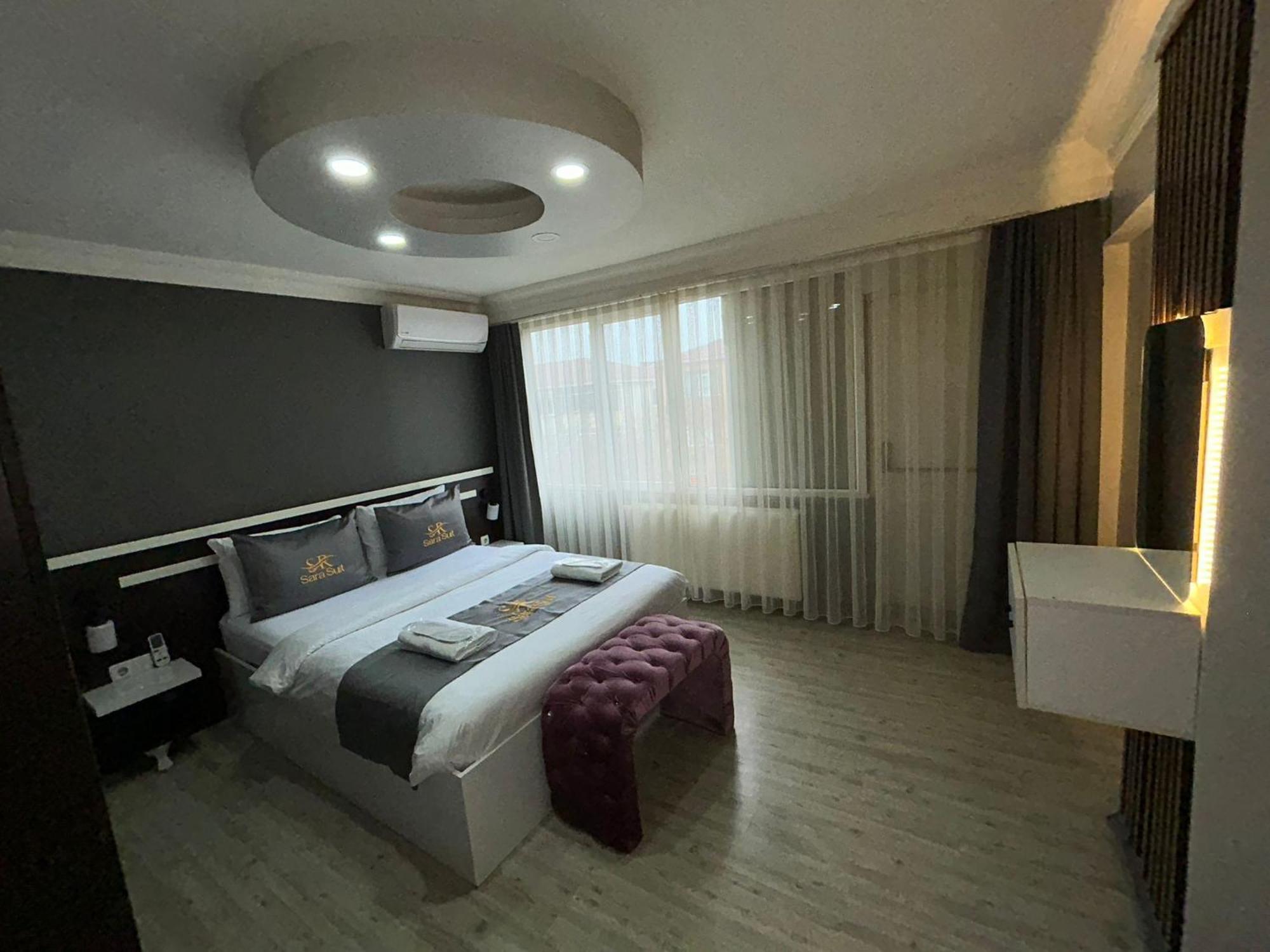 Sara Suit Aparthotel *
