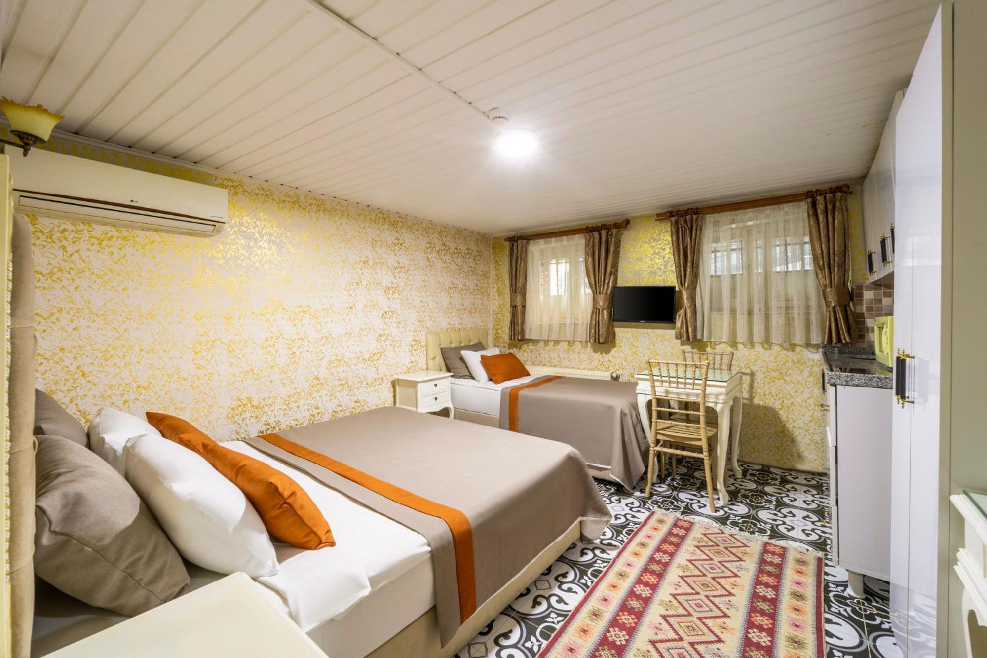 Aparthotel Alhambra