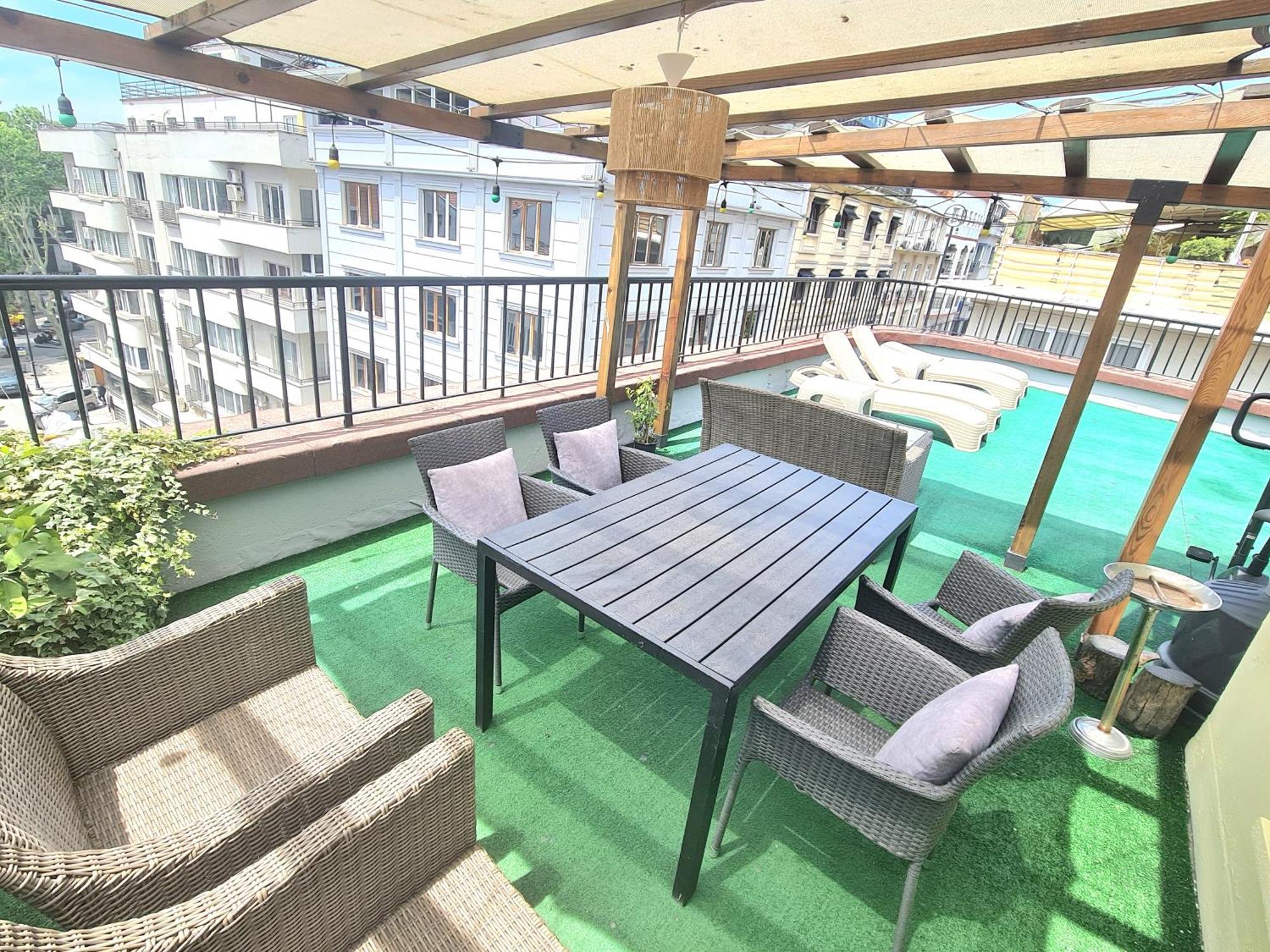 Social House Hotel