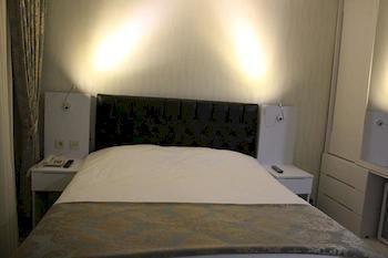 Monarch 3* Istanbul