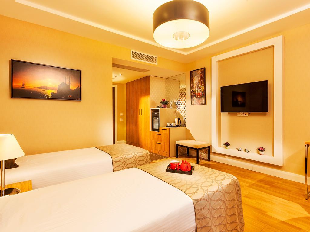 Nidya Esenyurt Istanbul