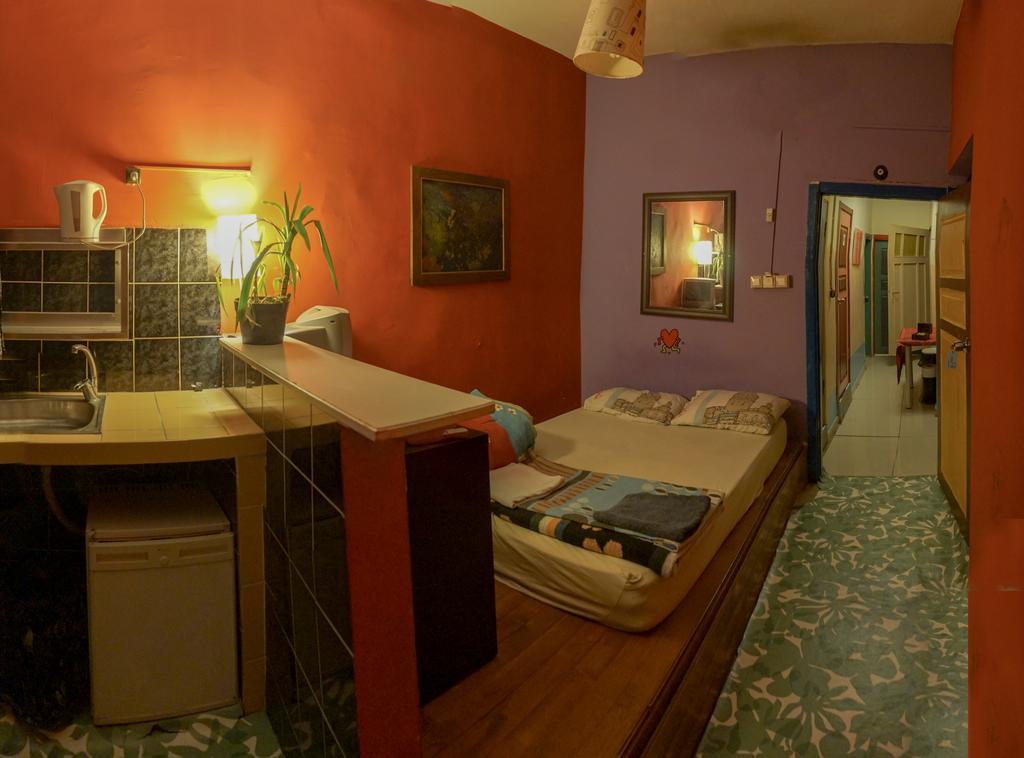 Chillout Lya & Lounge Hostel *