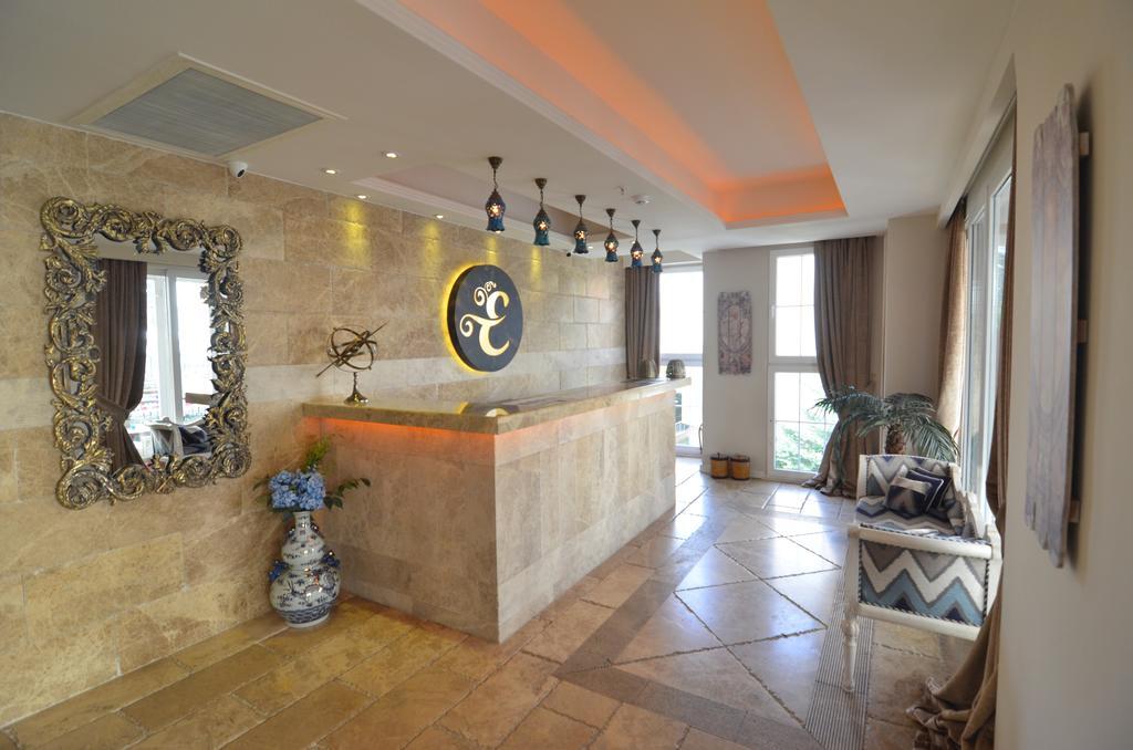 Elegance Hotel