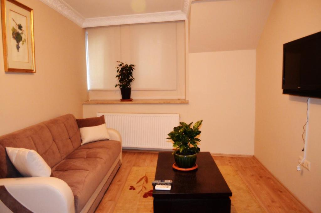 Taksim Guest 3*