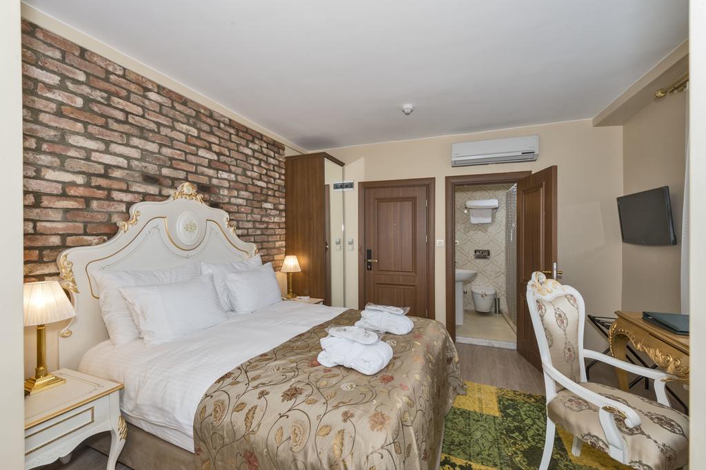 By Murat Royal Galata Hotel 3*