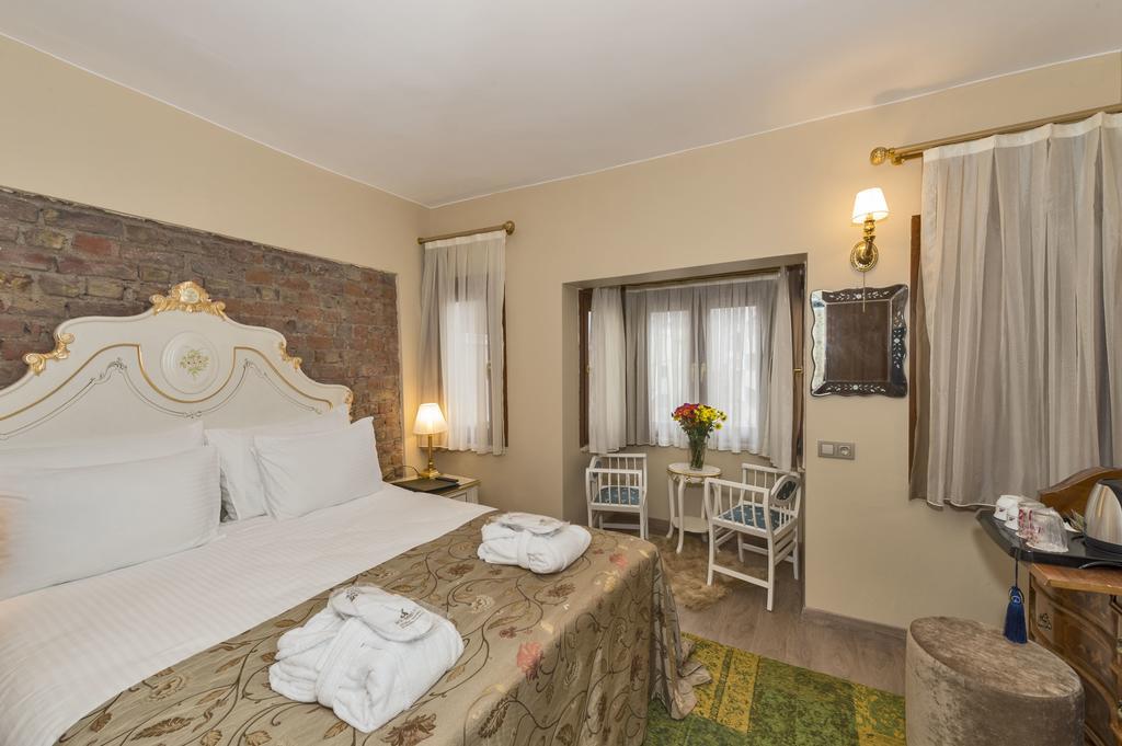 By Murat Royal Galata Hotel