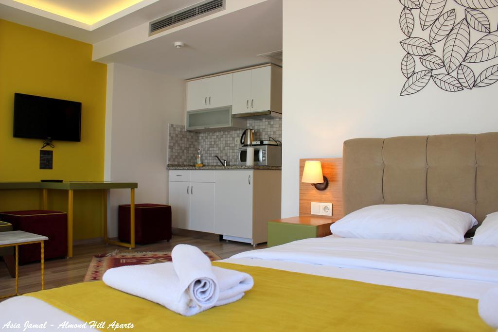 Almond Hill Aparthotel 2*