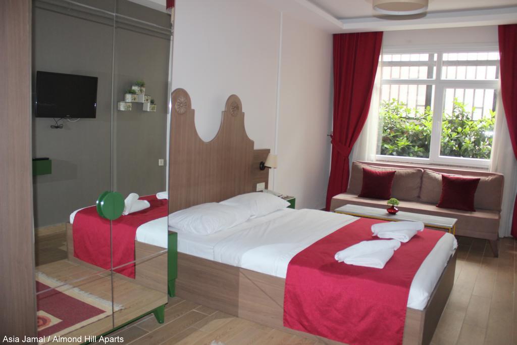 Aparthotel Almond Hill 2*