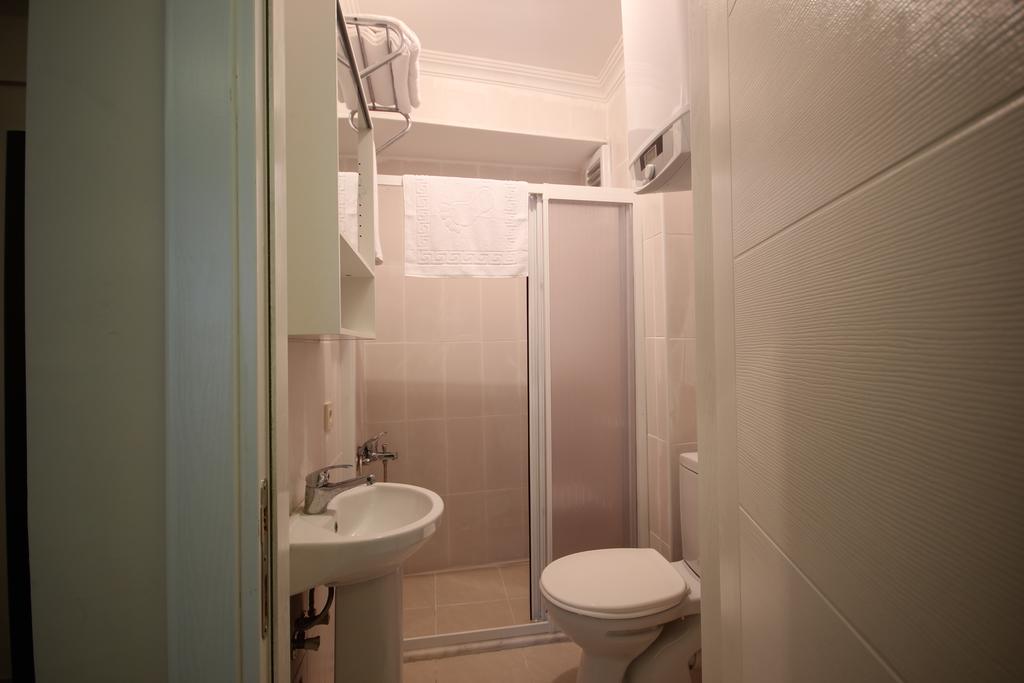 Economy hotel Mini House 2*