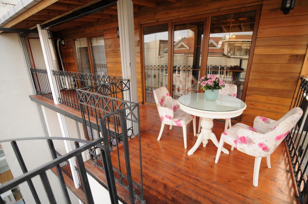 Hotel East 3*