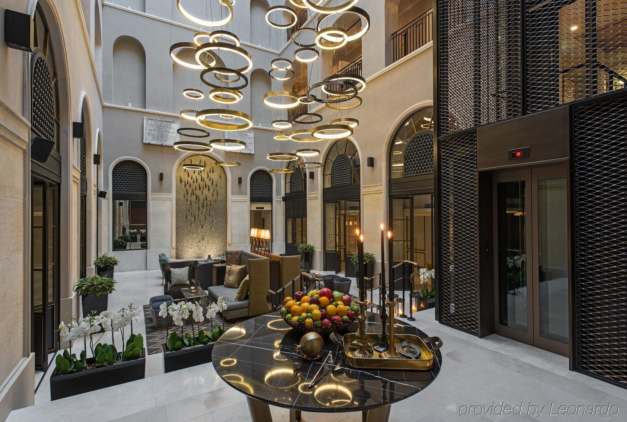 Karakoy 4*