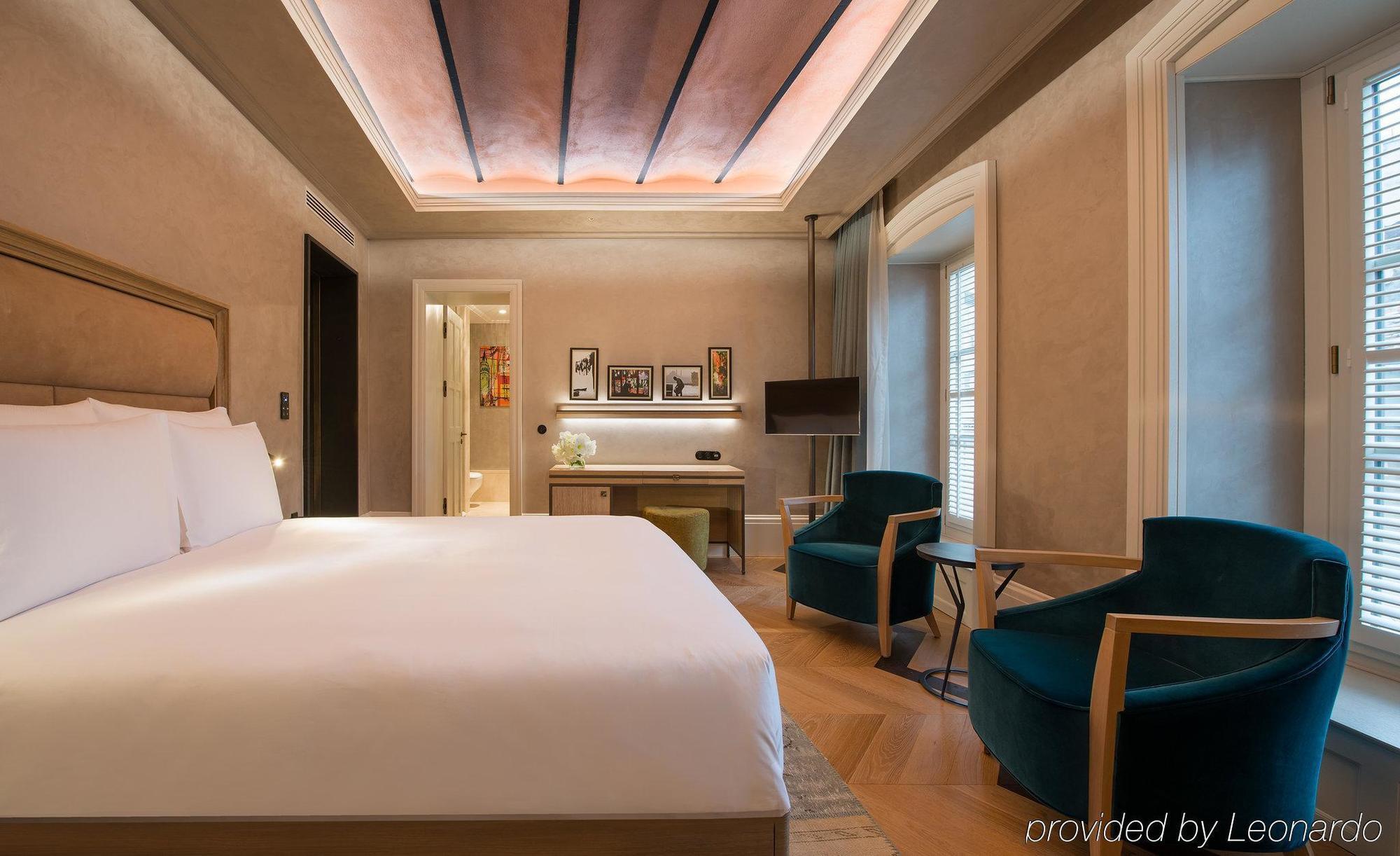 Otel Karakoy 4*