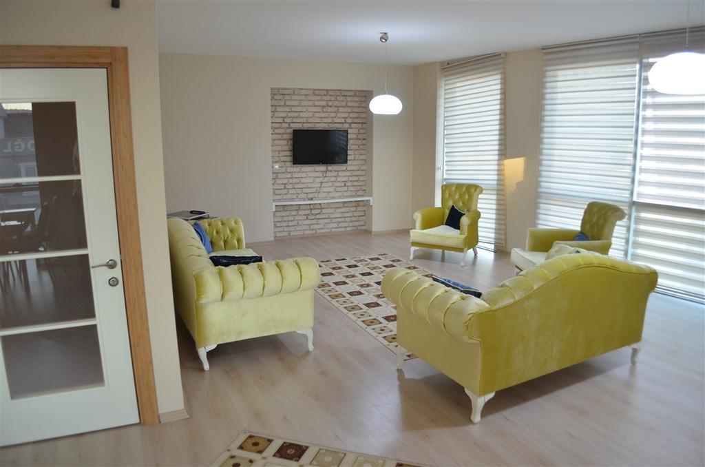 Aparthotel Hill *