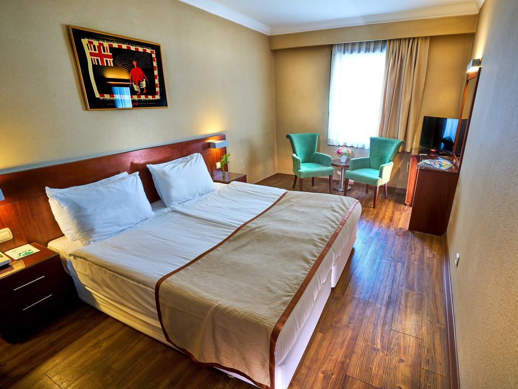 Hotel Feronya
