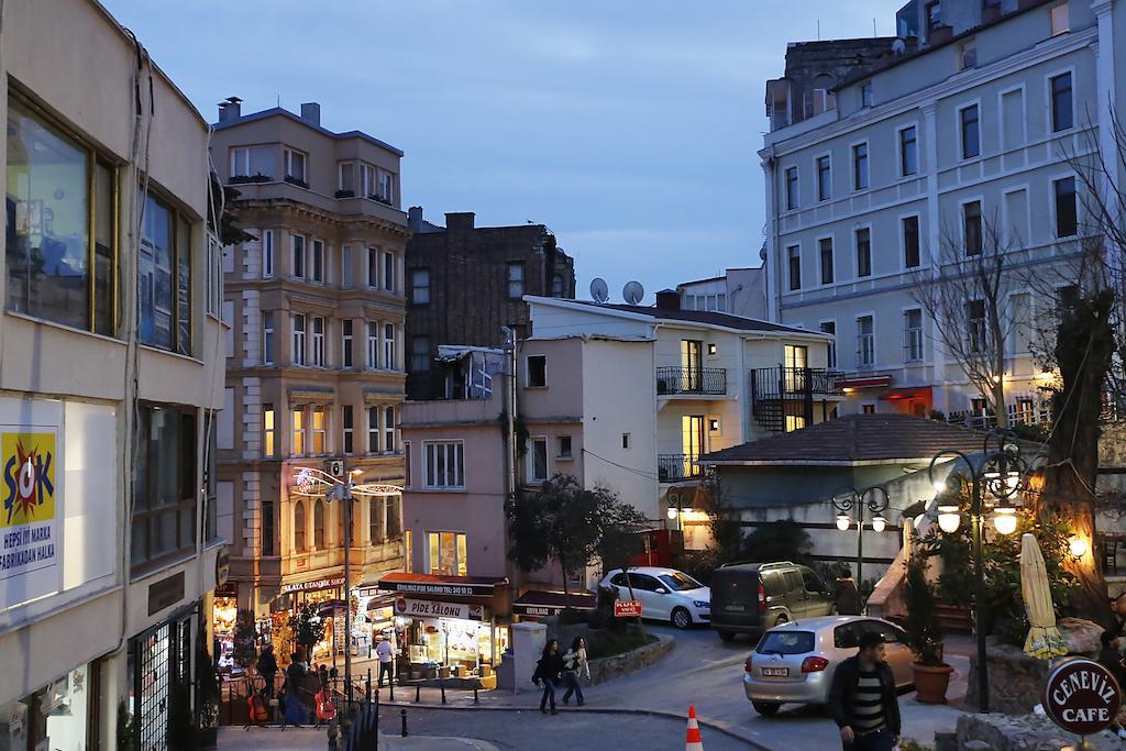 Art Nouveau Galata
