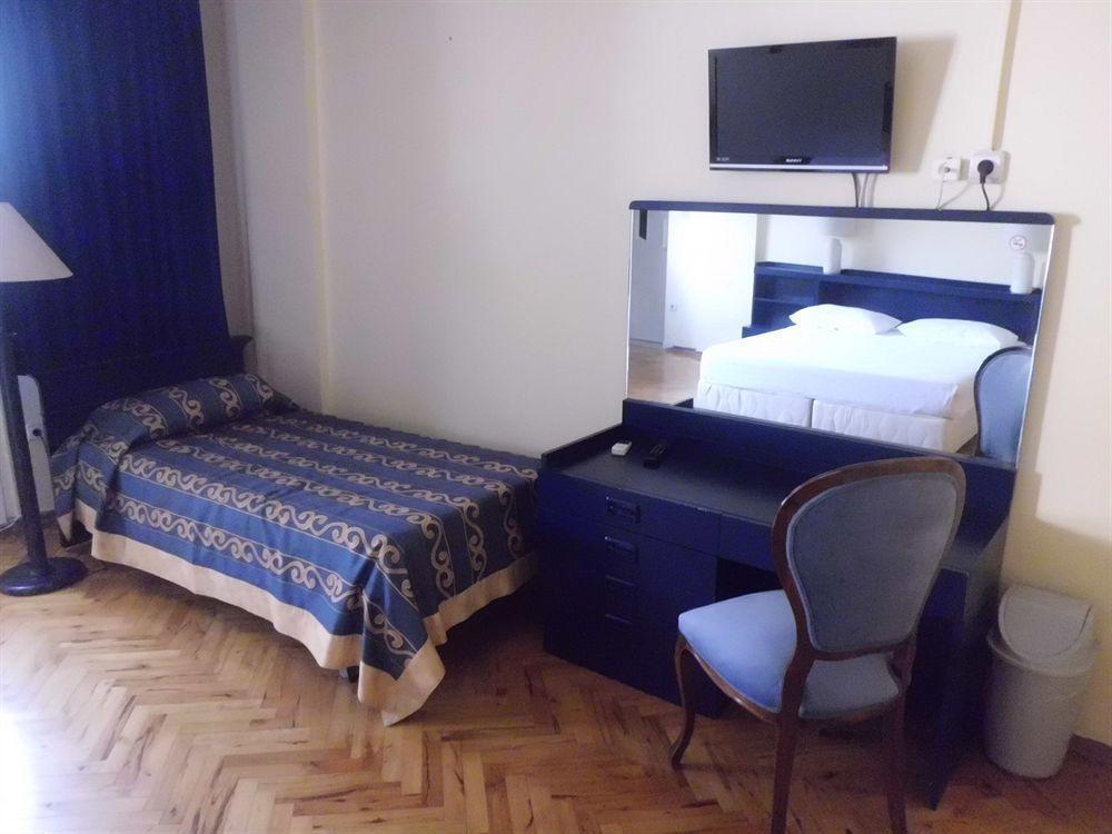 Hotel Berk - Grandma's House 3*