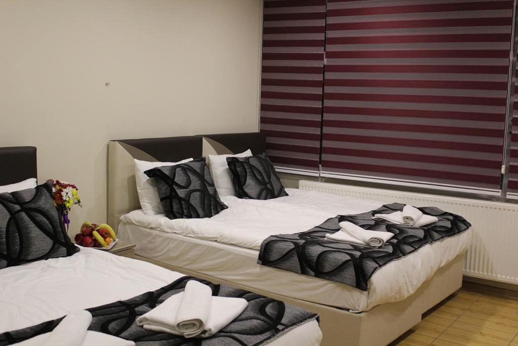 Hotel Goeruer 3*