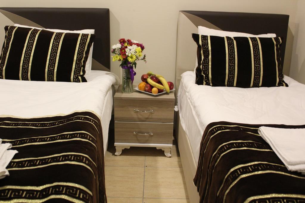 Hotel Goeruer 3*