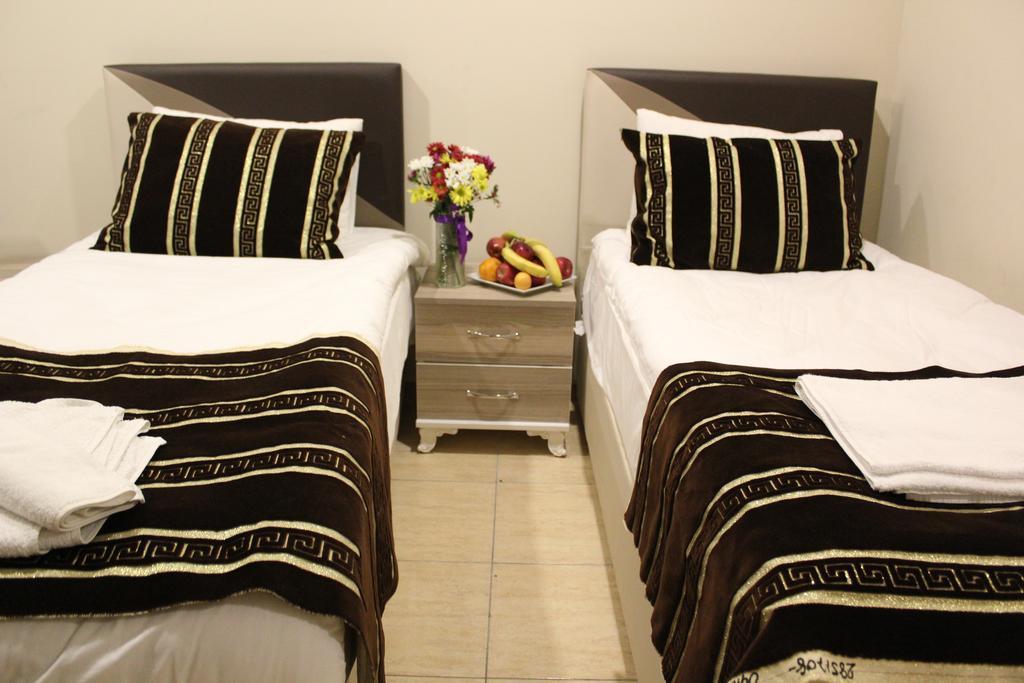 Hotel Goeruer 3*