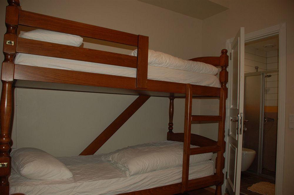 Hostel Chambers Of The Boheme *