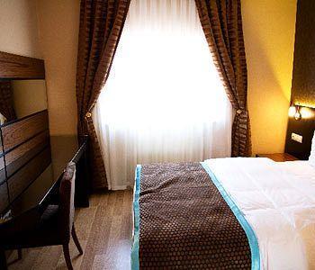 Otel Au Pera 5*