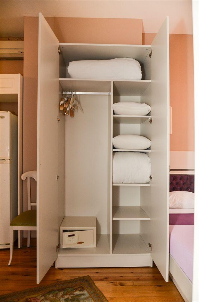 Omer Hayyam Suites 3*