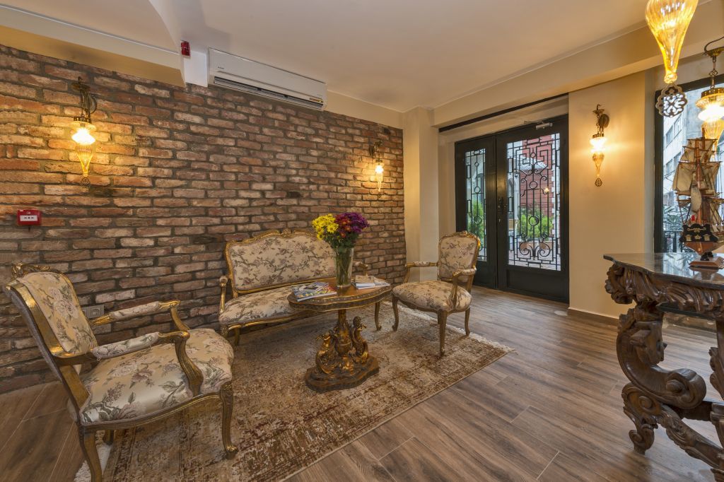 By Murat Royal Galata Hotel 3*