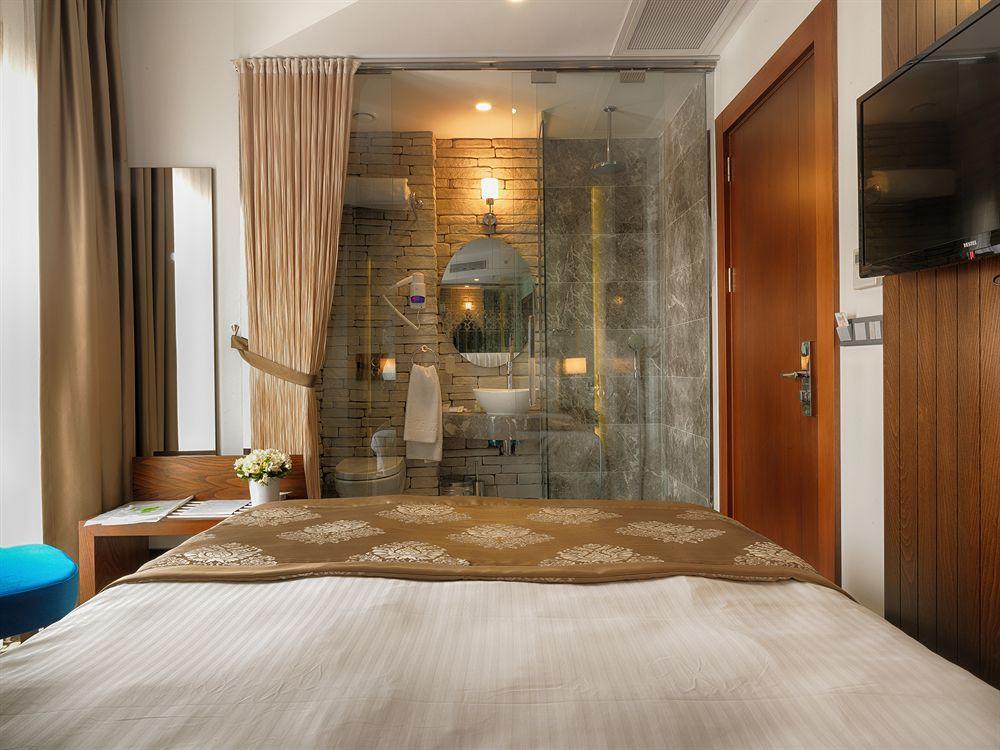 Taksim Pera Center 4*