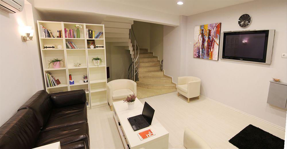 Ada Guest house