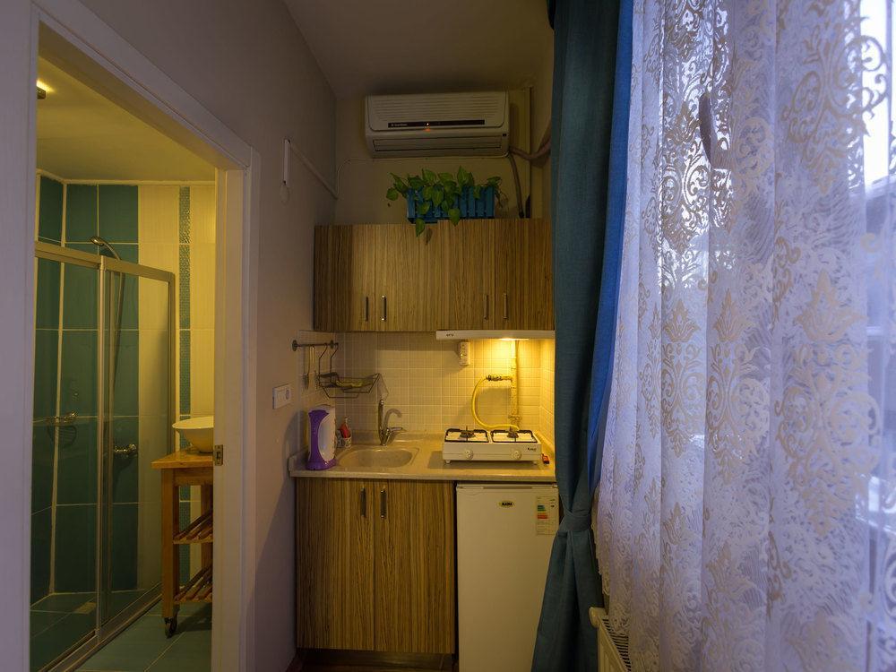 A'la House Aparthotel 3*