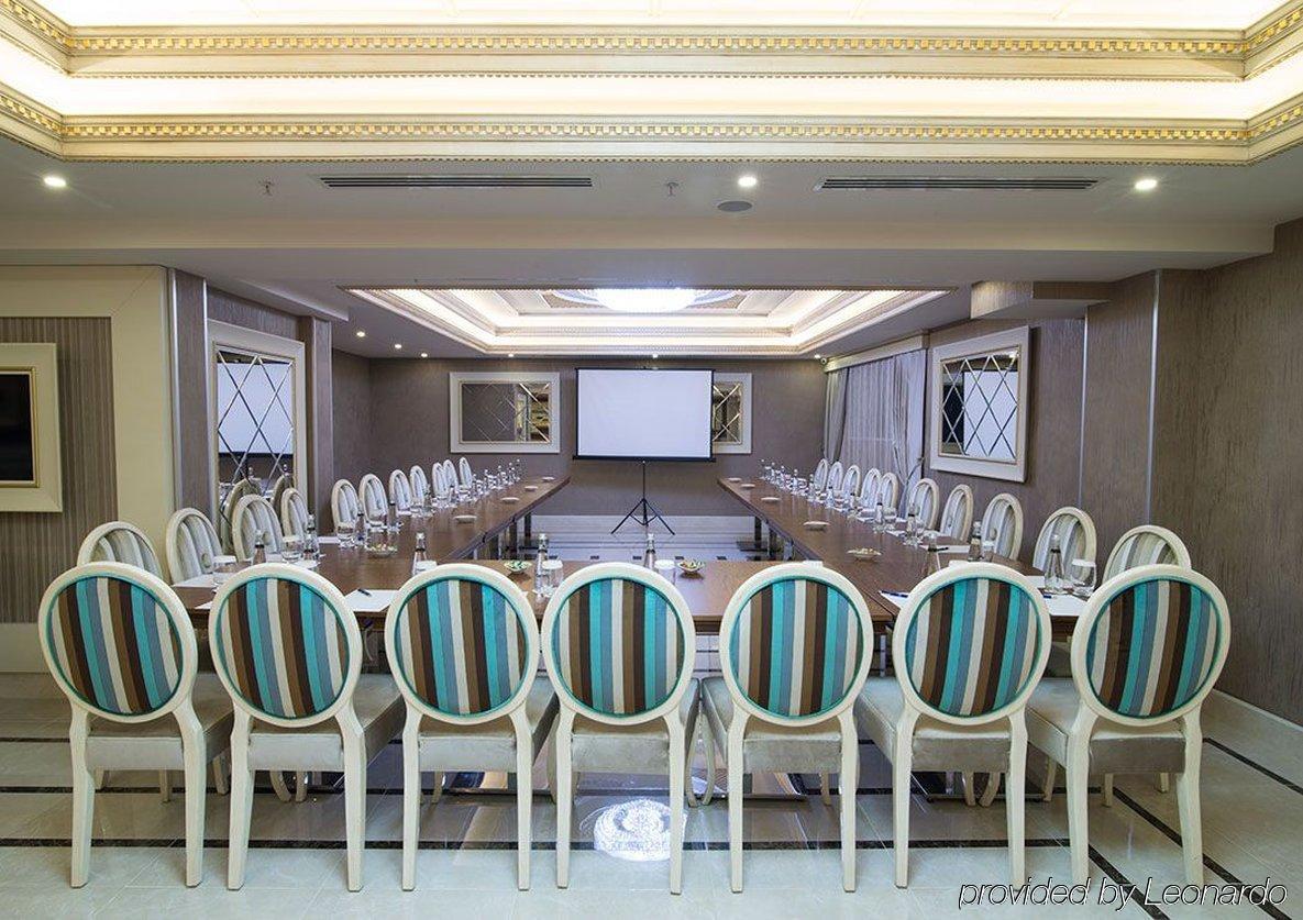 Halifaks Otel 4*