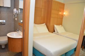 Cumbali Plaza Hotel