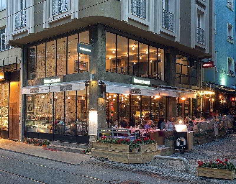 Neda Hotel