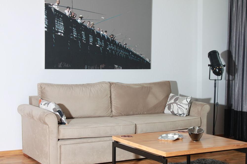 212 Aparthotel