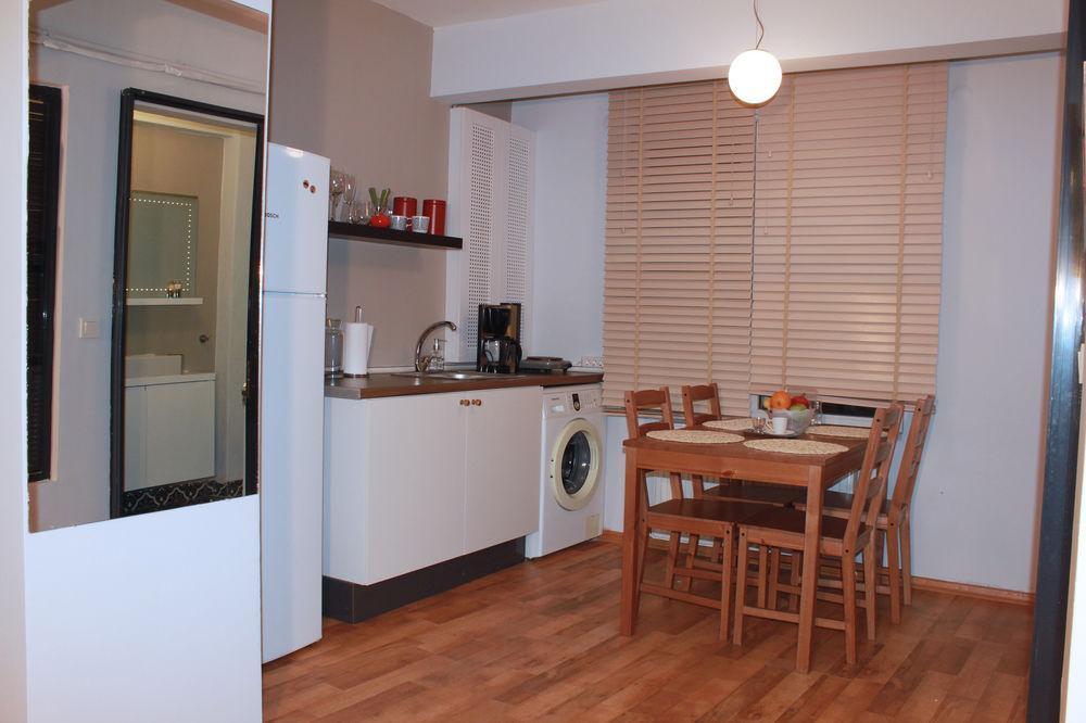 212 Aparthotel