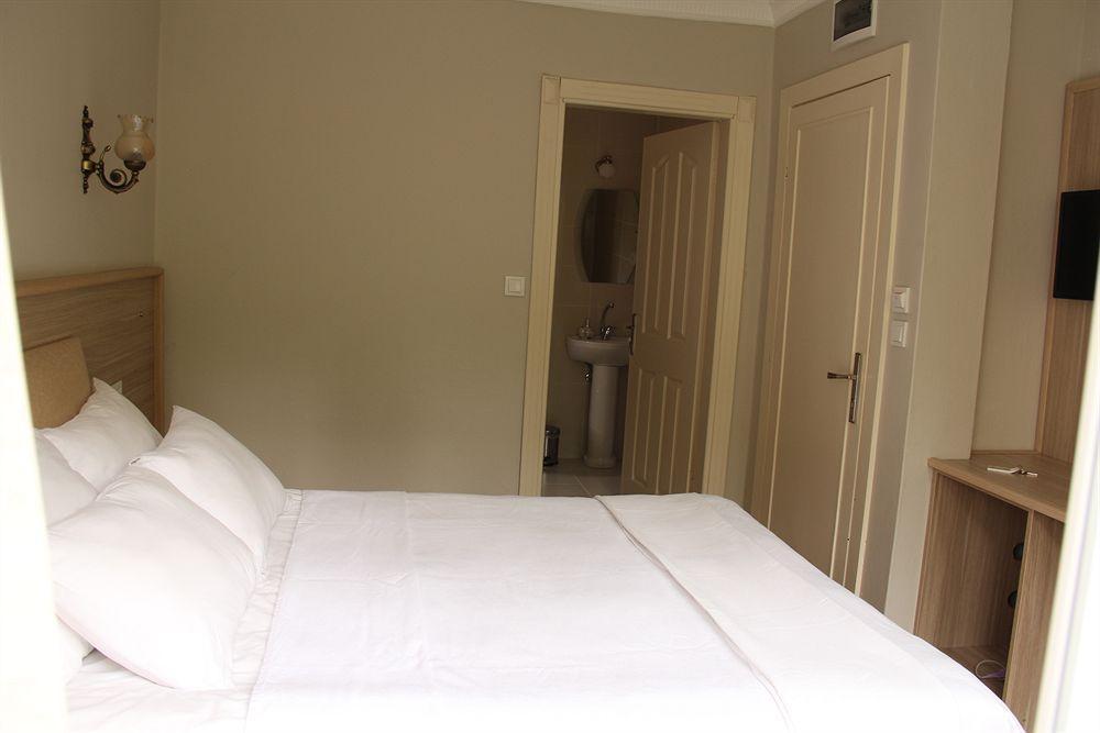 Bonjour Hotel Hotel 3*