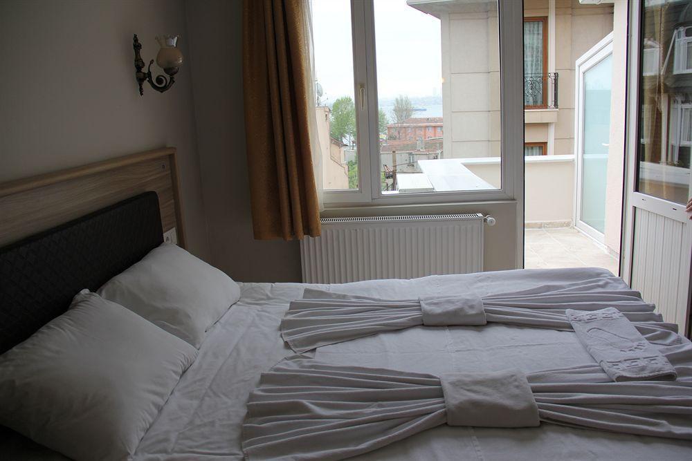 Bonjour Hotel Hotel