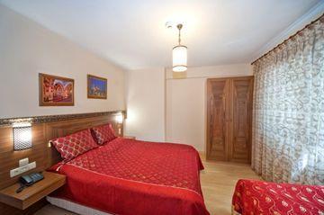 The Empress Theodora Otel