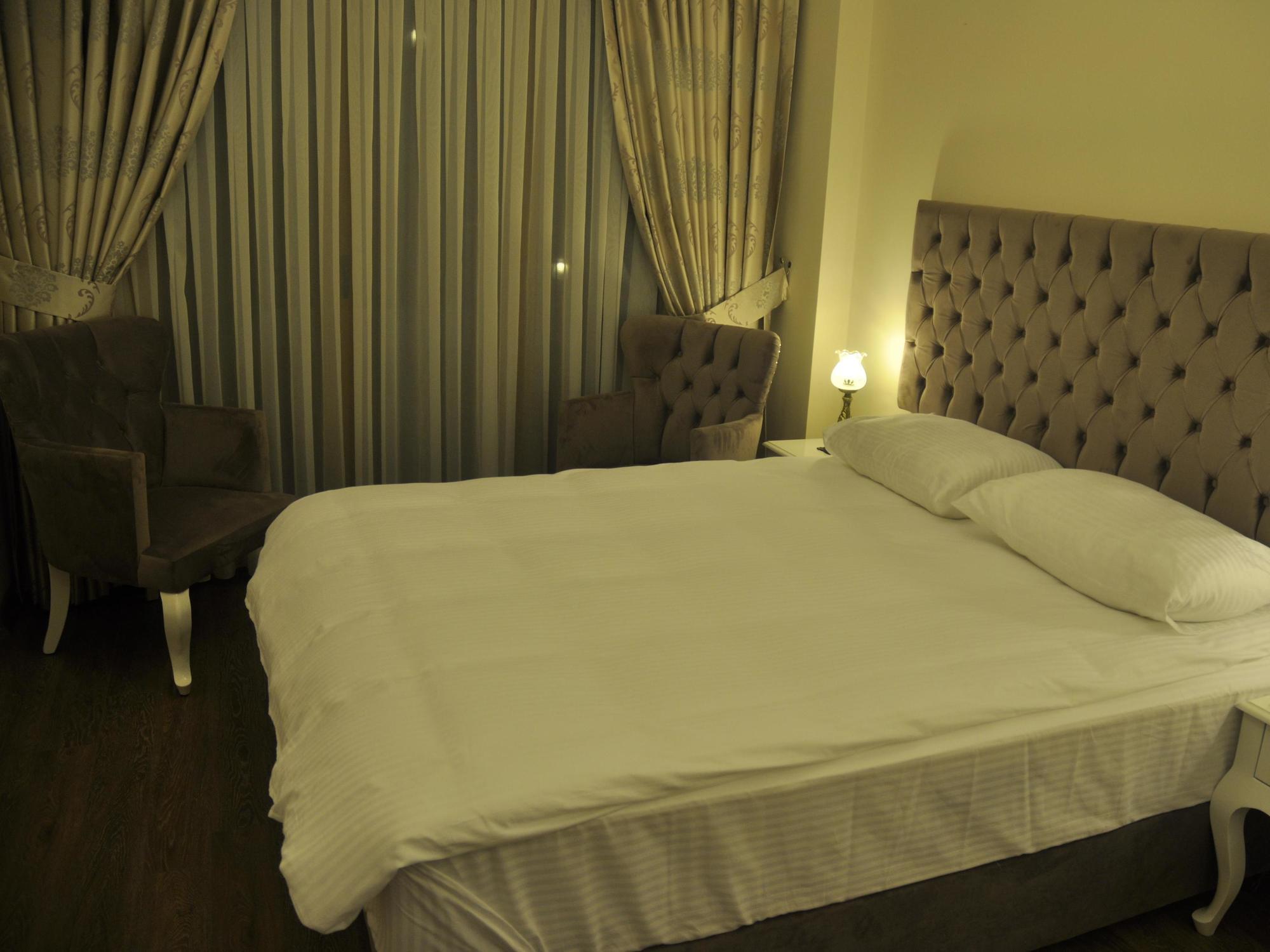 World Heritage 3*