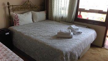 Golden Horn Hotel 3*