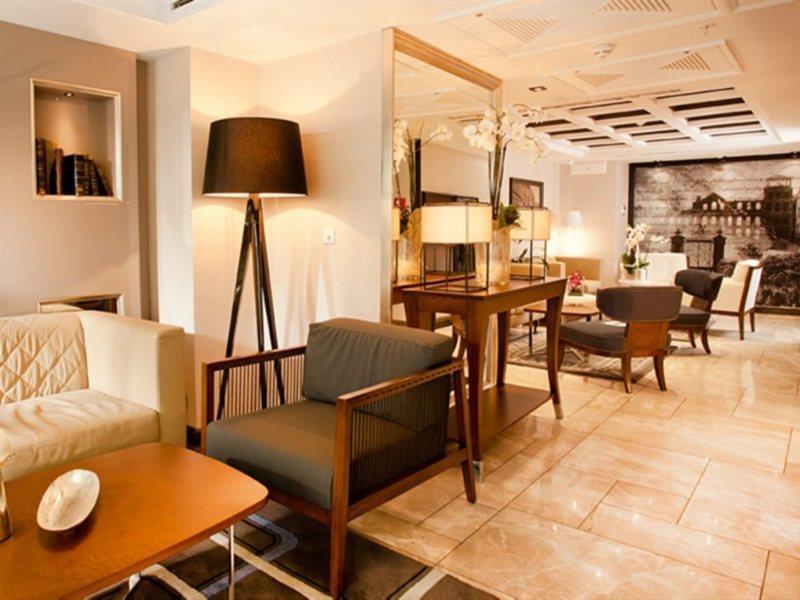 Hotel La 4*